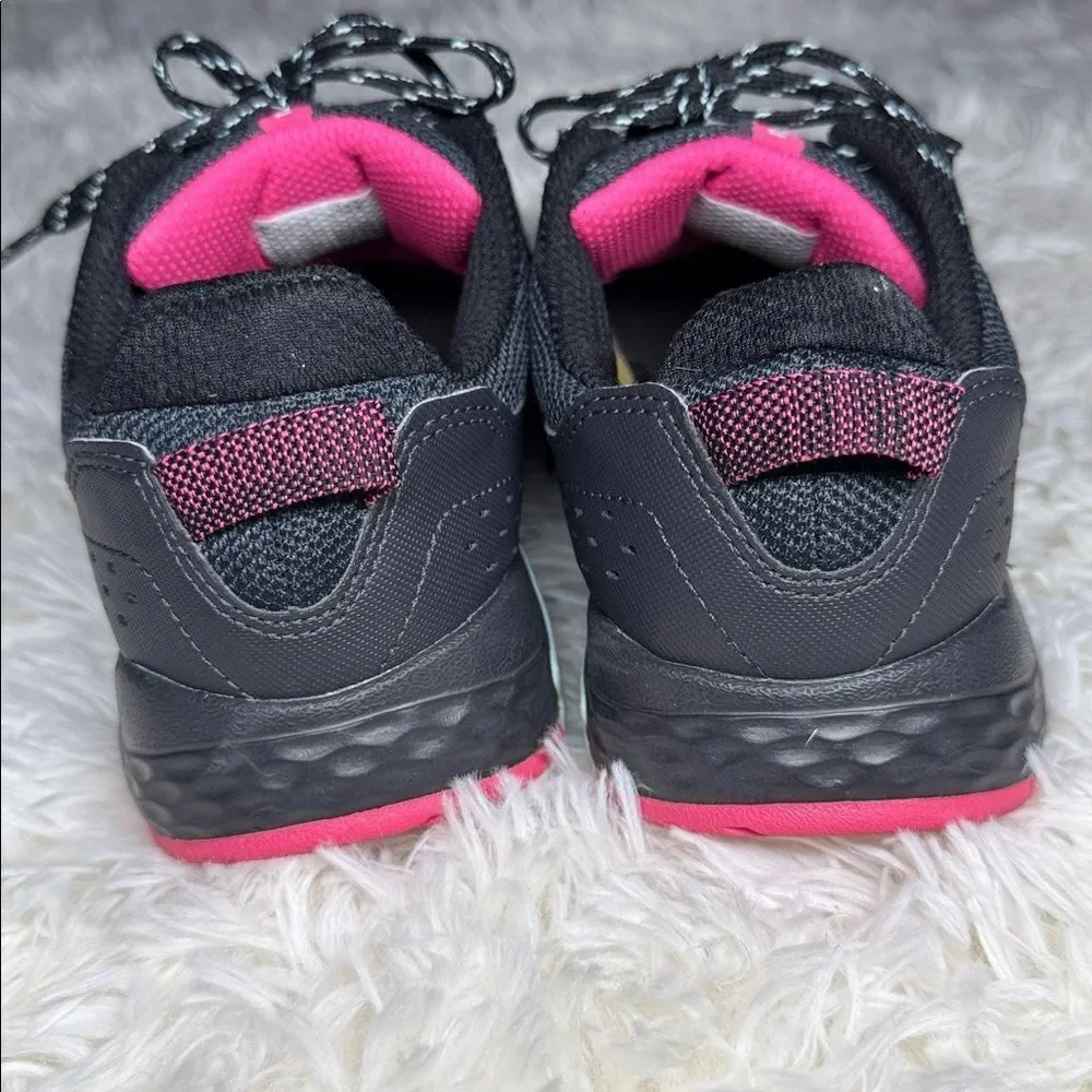 New Balance Black Sneakers with Pink Highlights